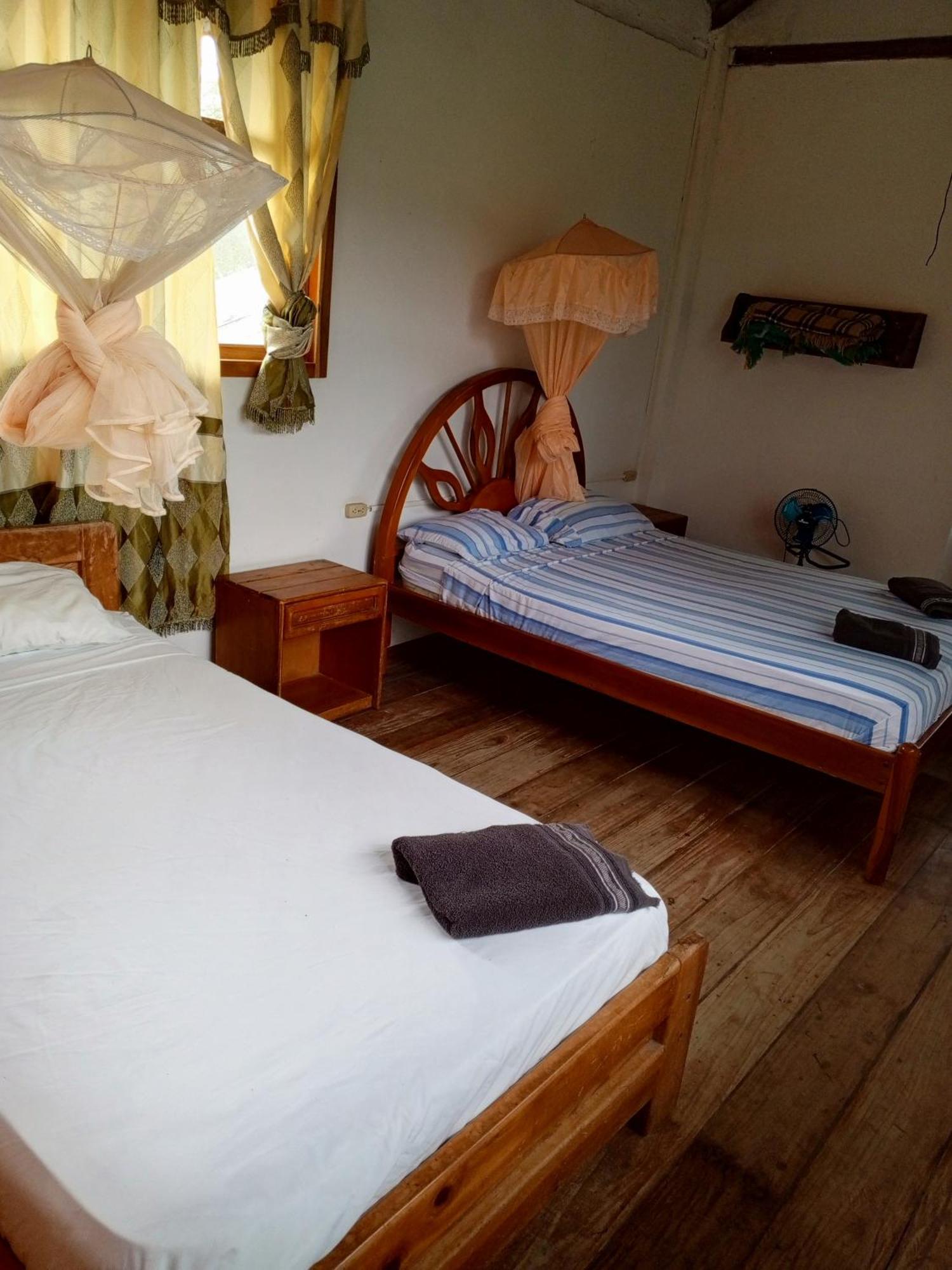 Bed And Breakfast Пуэрто-Лопес Экстерьер фото