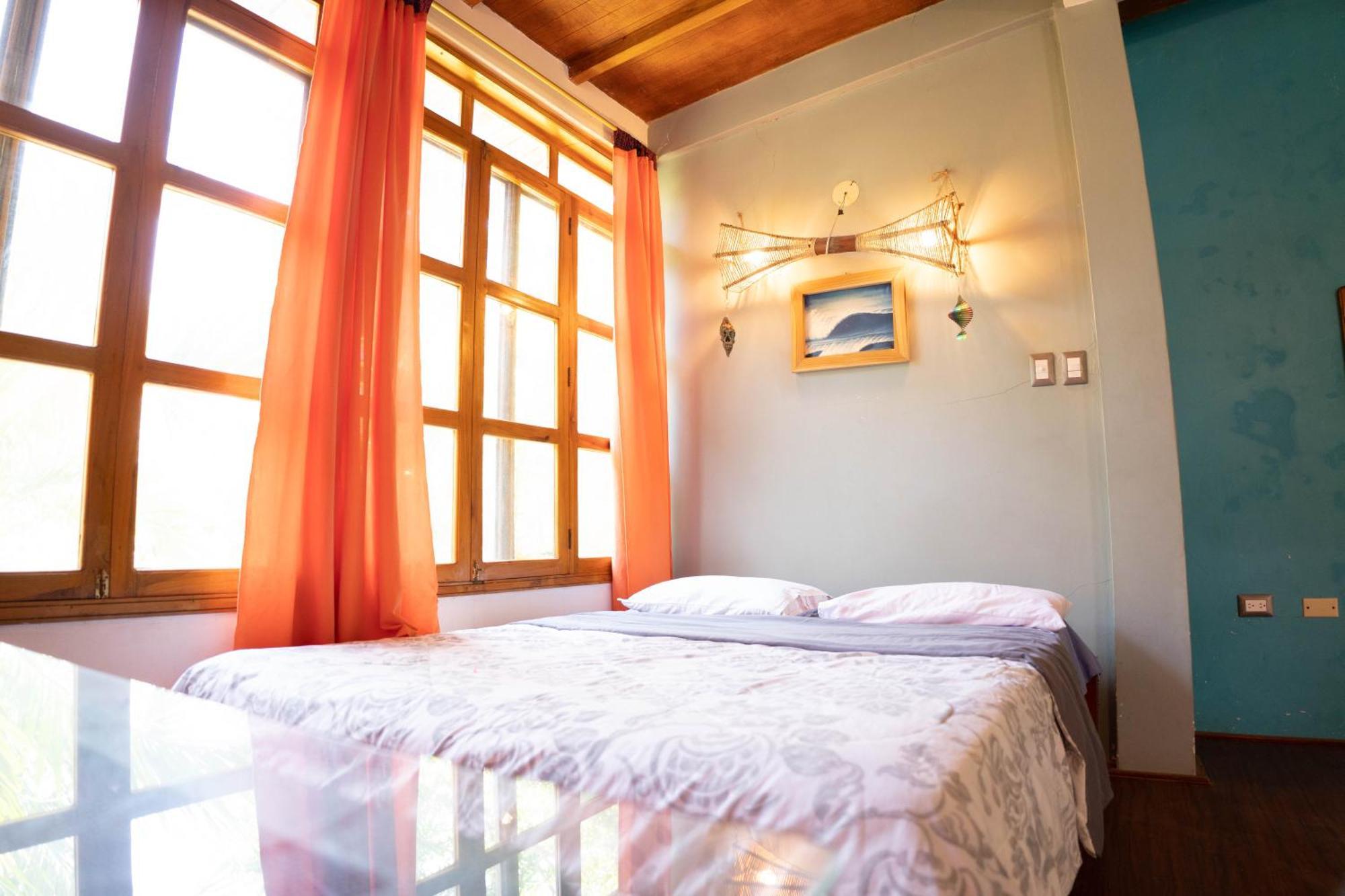 Bed And Breakfast Пуэрто-Лопес Экстерьер фото